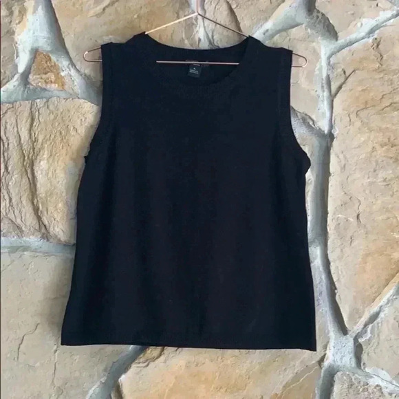 August Silk Black no sleeve sweater - Picture 1 of 5